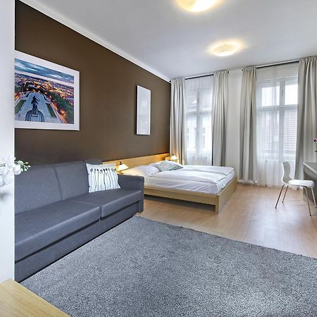 Downtown Suites Chlumova Praga Exterior foto