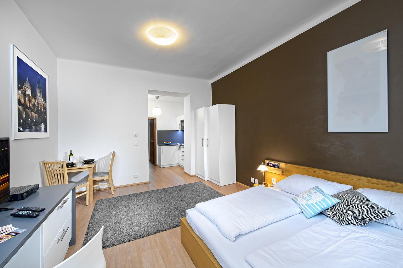 Downtown Suites Chlumova Praga Exterior foto