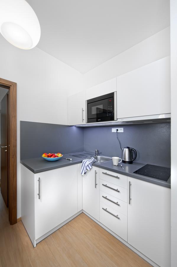 Downtown Suites Chlumova Praga Exterior foto