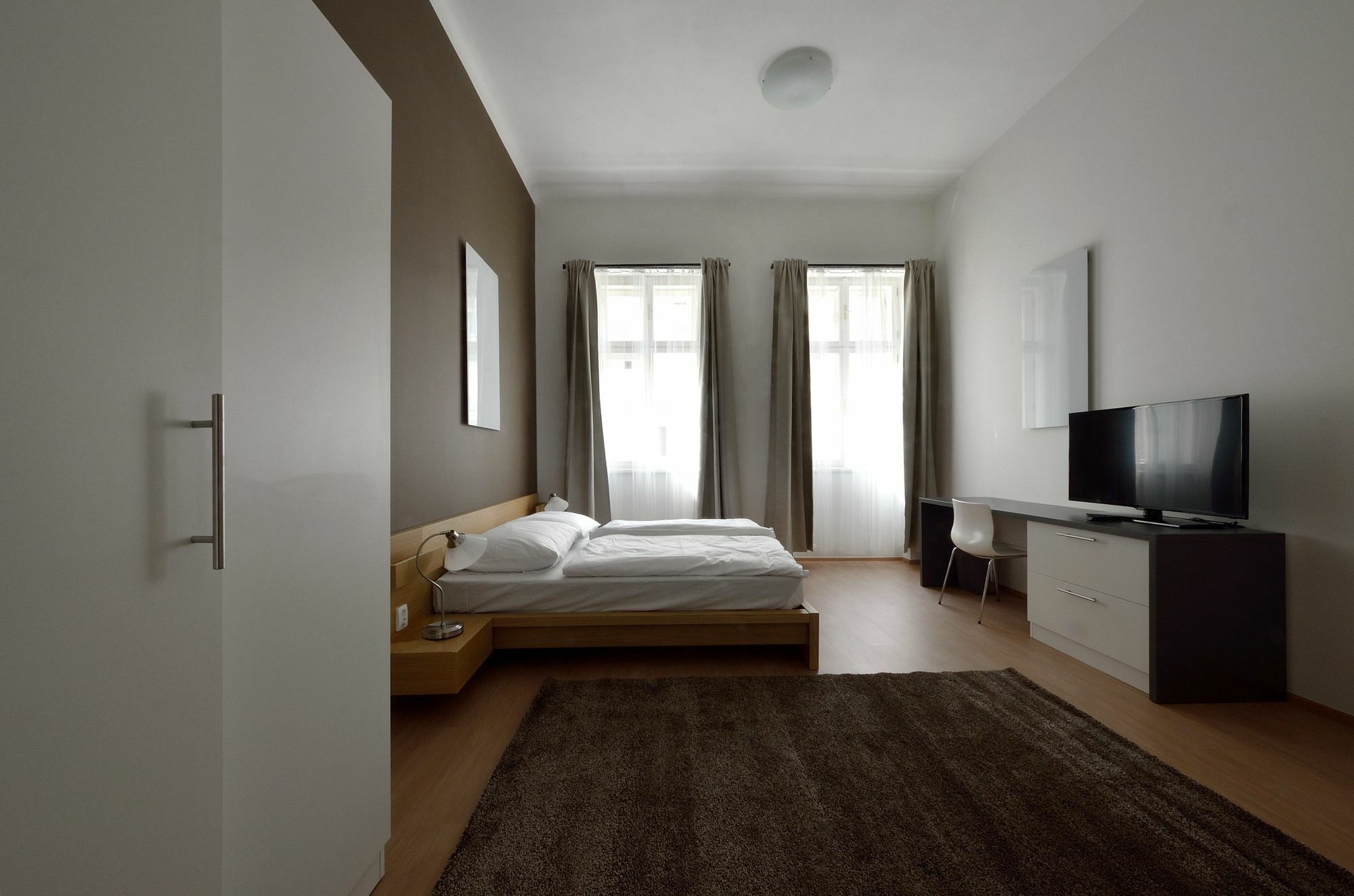 Downtown Suites Chlumova Praga Exterior foto